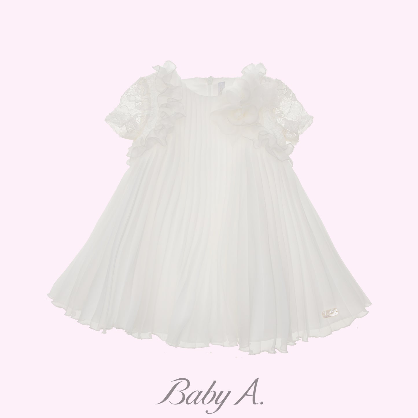 Robe avec manches en dentelle