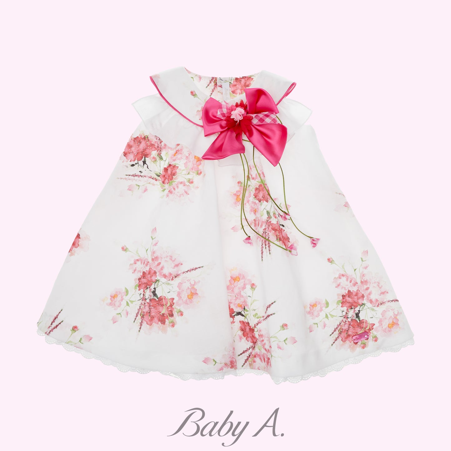 Robe à fleurs roses