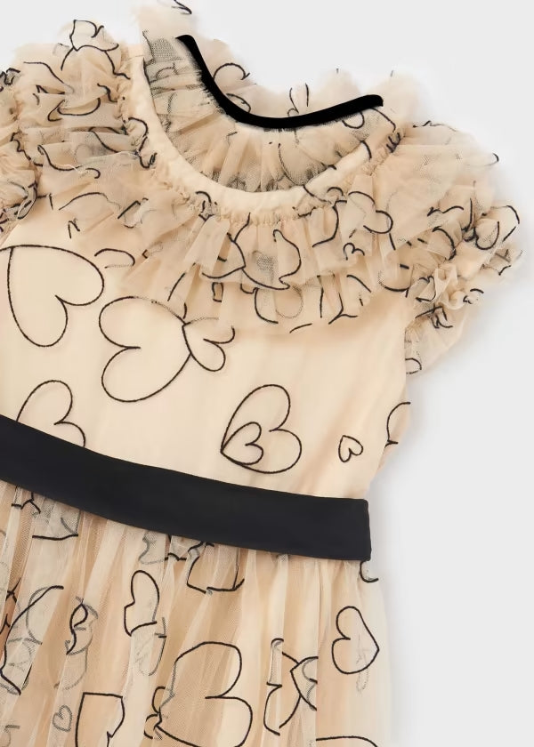 Robe beige en tulle