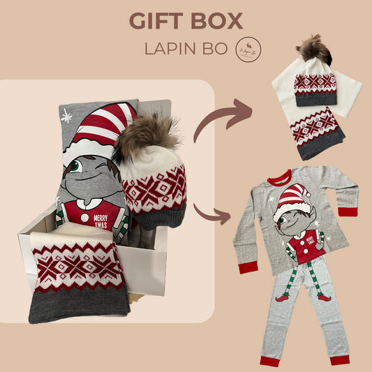 Set rouge écharpe et bonnet avec pyjama de Noël